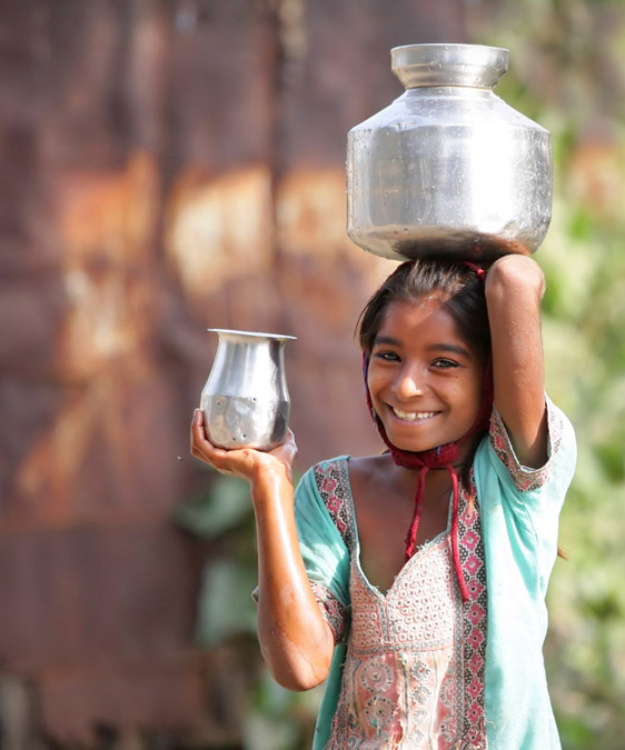 6-Girl Carrying Water562